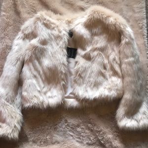 Light tan fur coat (faux fur)